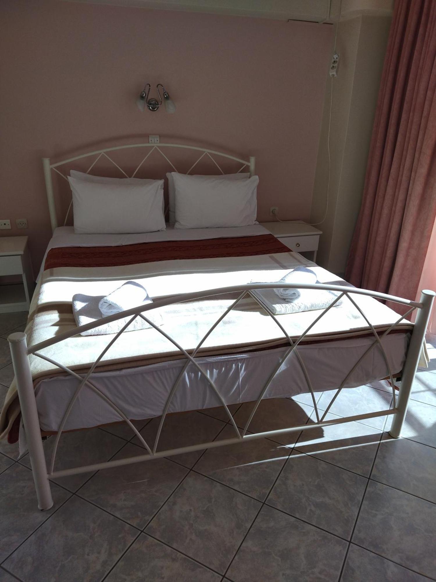 Chrisi Akti Hotel Nafpaktos Стая снимка